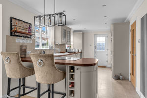 Photo 16- click for photo gallery